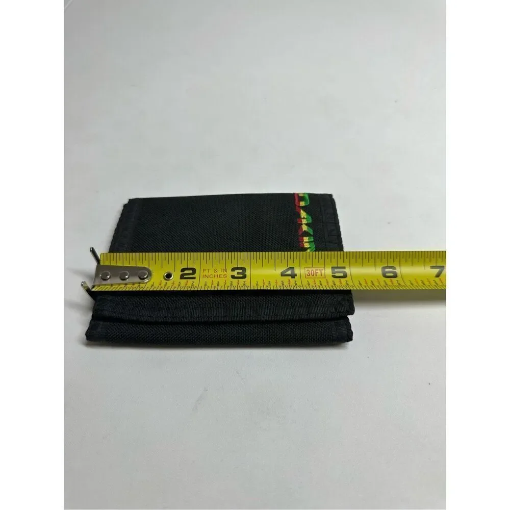 Dakine Vert Rail Wallet 5 slots ID Window Black Coin Zip Embroidered Logo EUC